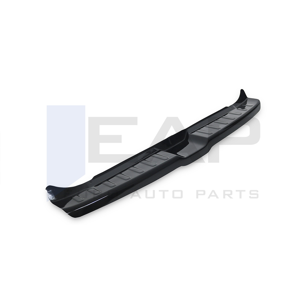 Rear bumper guard (Bright)