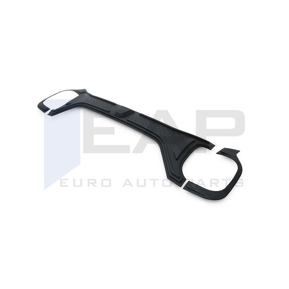 Wheel arch moulding trim cover
