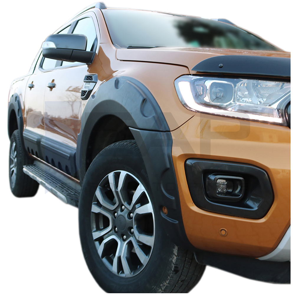 Wheel arch moulding trim cover