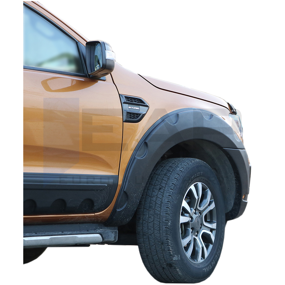 Wheel arch moulding trim cover