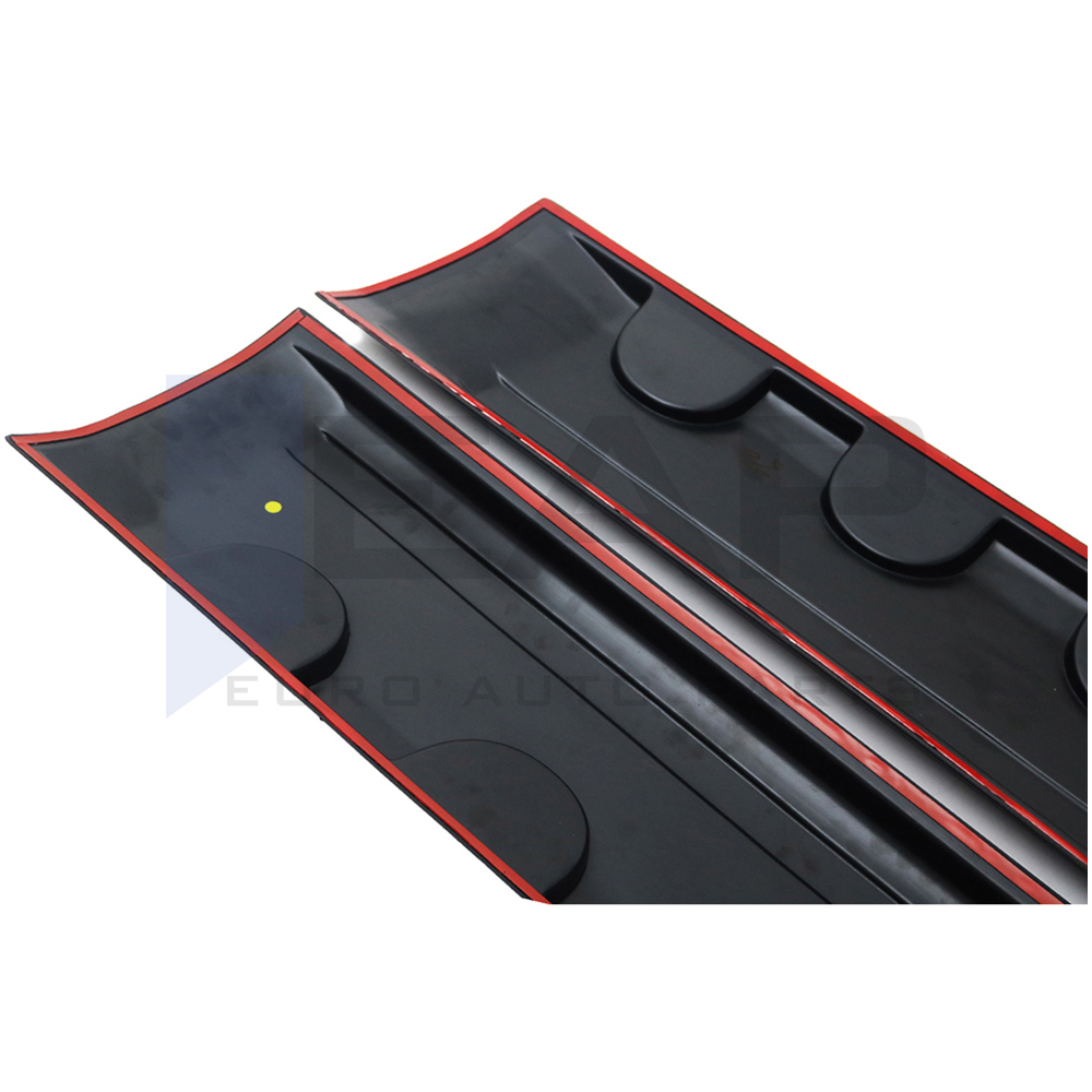 Wheel arch moulding trim cover