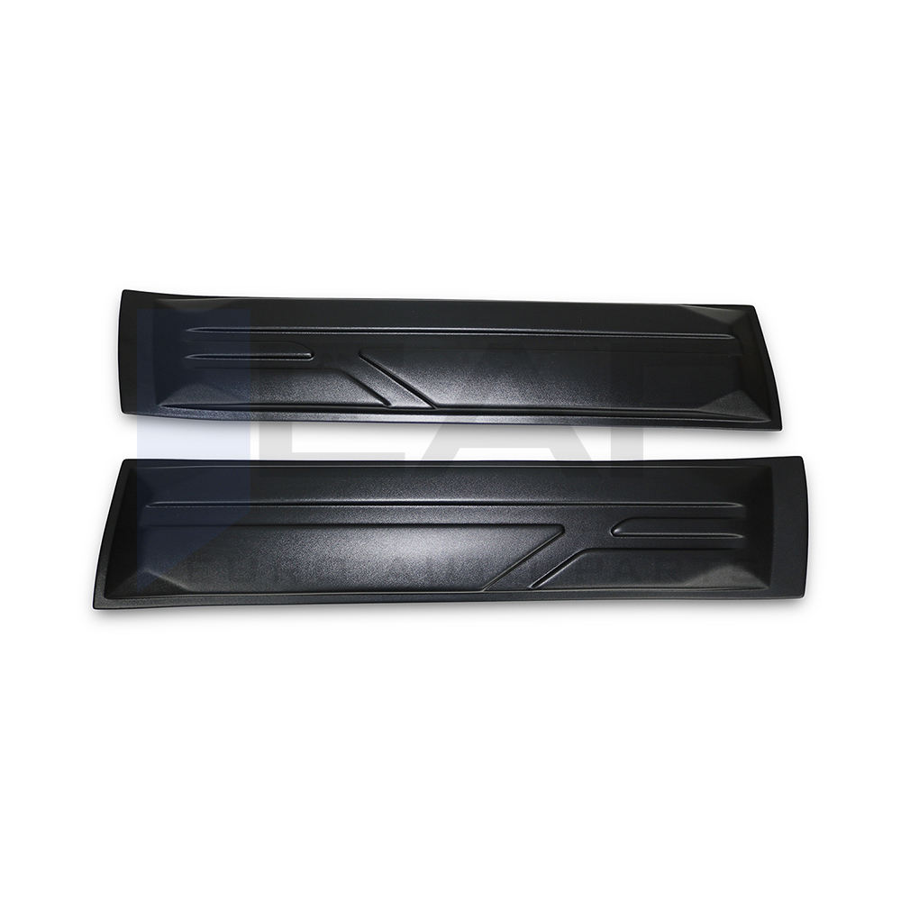Wheel arch moulding trim cover