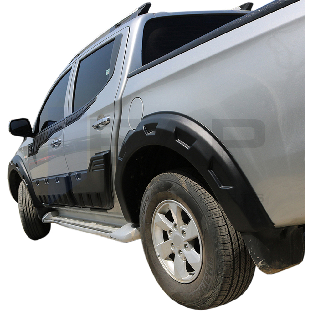 Wheel arch moulding trim cover