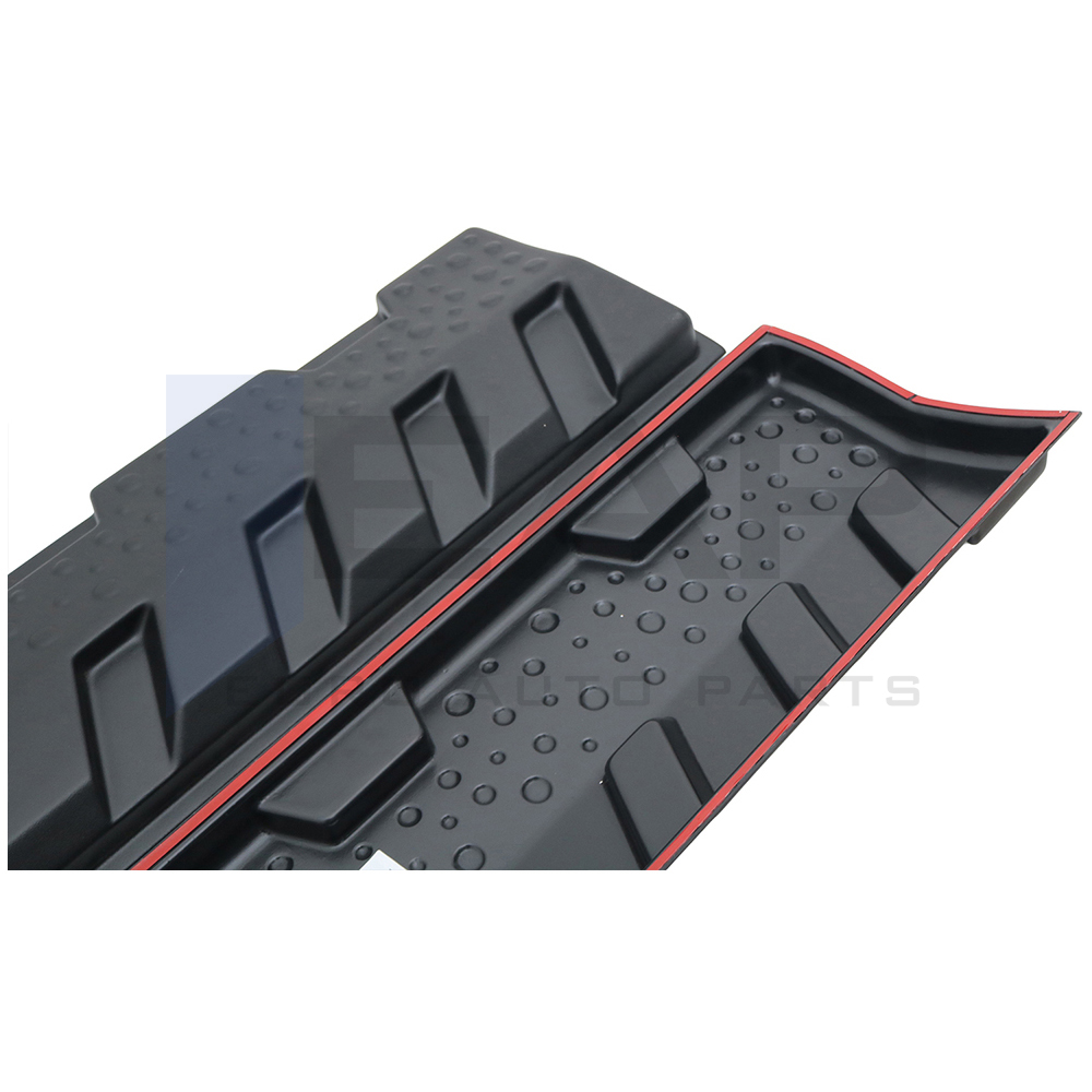 Wheel arch moulding trim cover