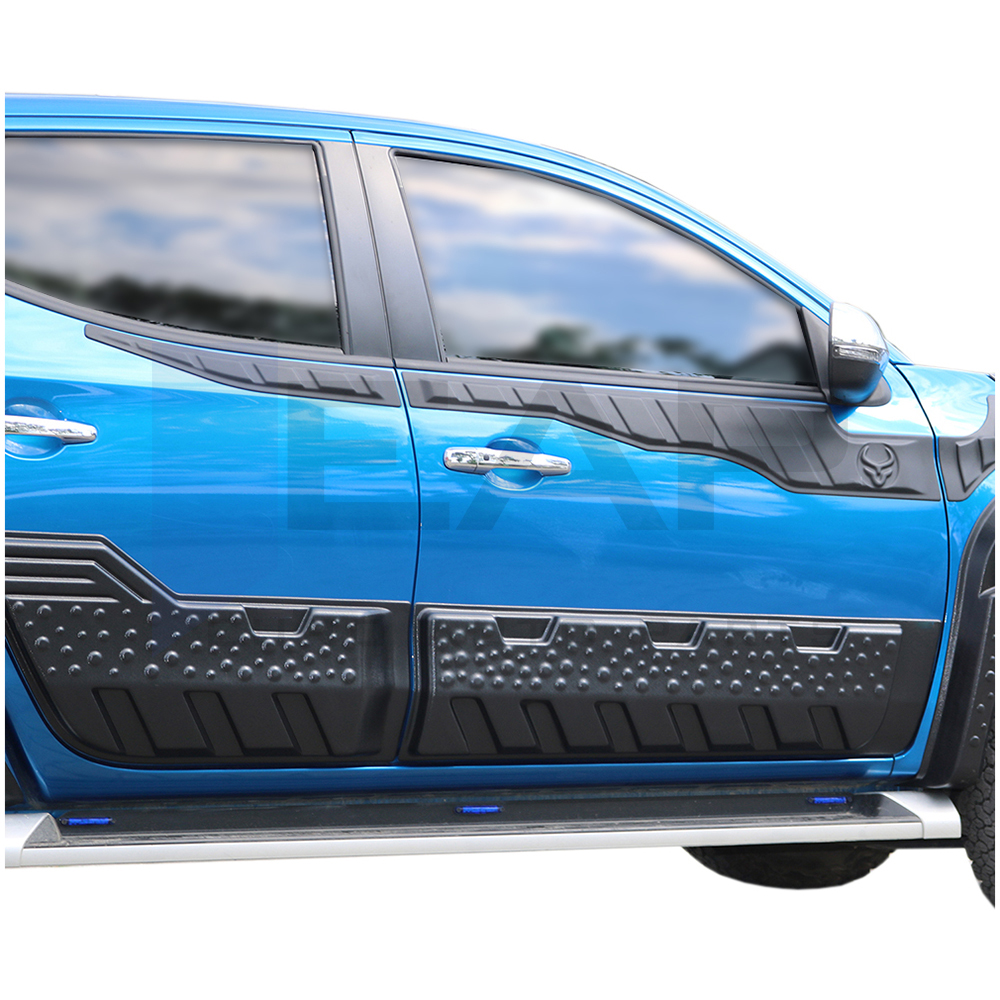 Wheel arch moulding trim cover
