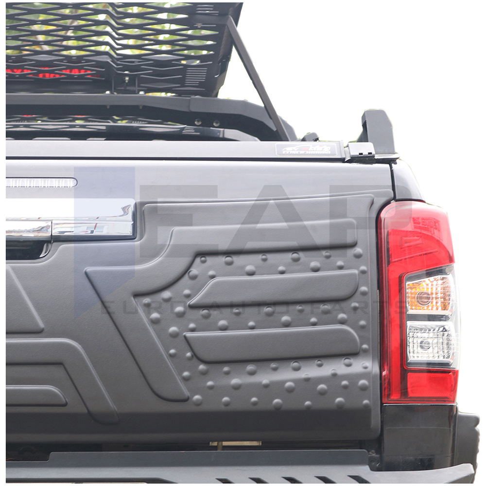 Wheel arch moulding trim cover
