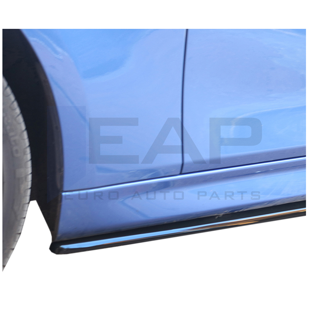 Vehicle side skirts