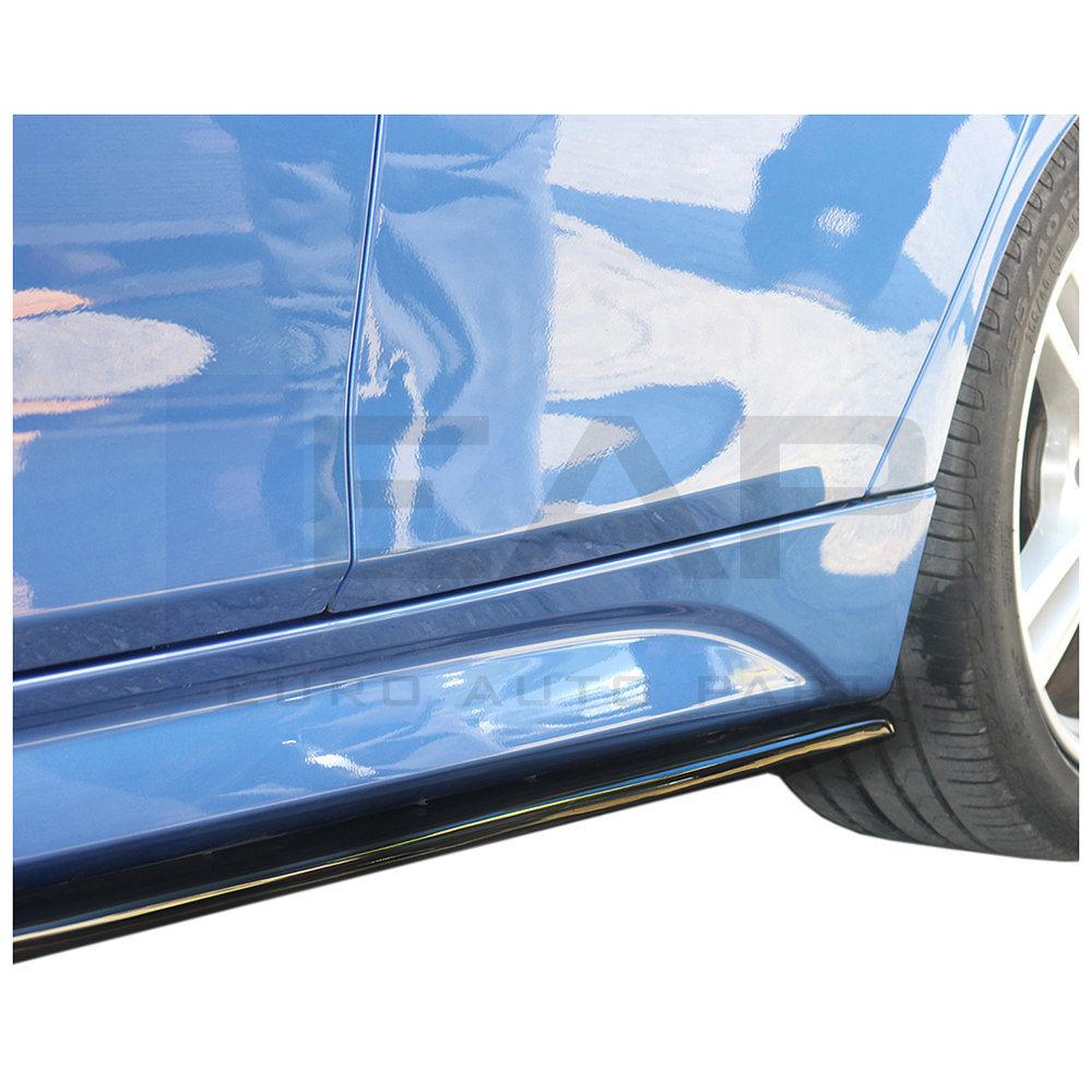 Vehicle side skirts