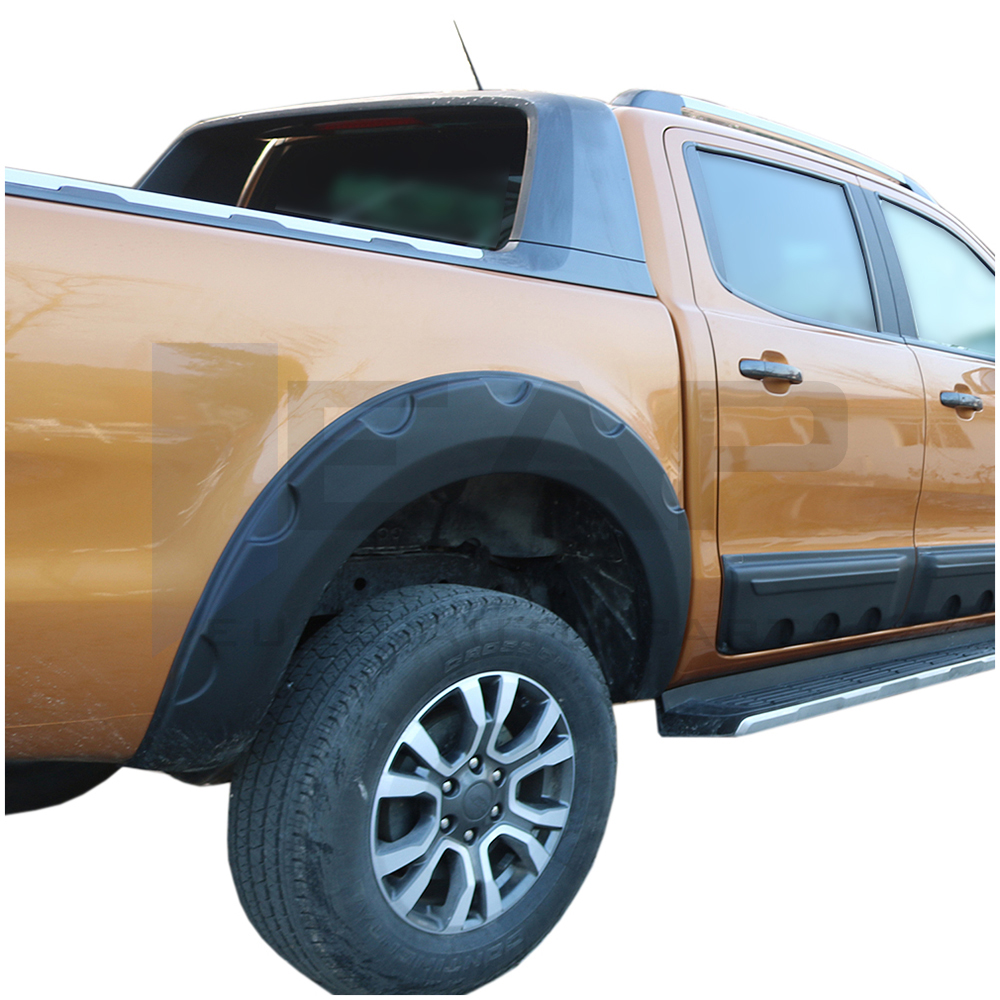 Wheel arch moulding trim cover