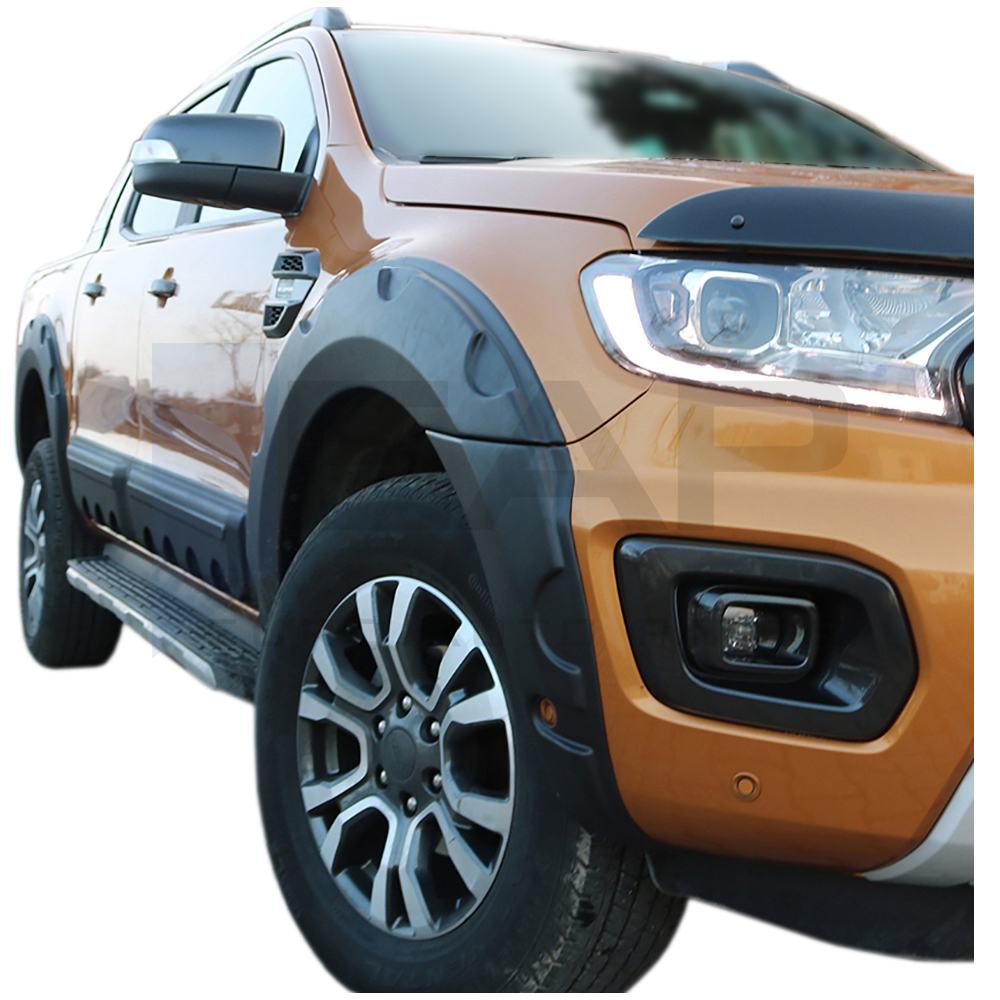 Wheel arch moulding trim cover