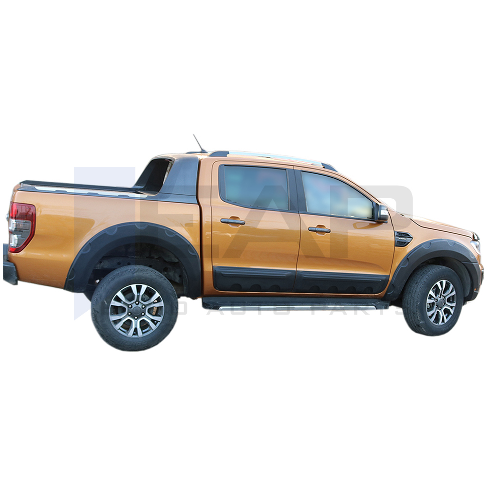 Wheel arch moulding trim cover