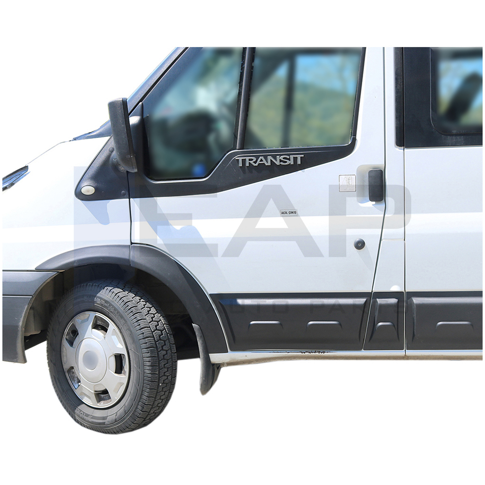 Wheel arch moulding trim cover