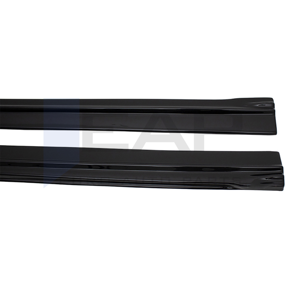 Vehicle side skirts