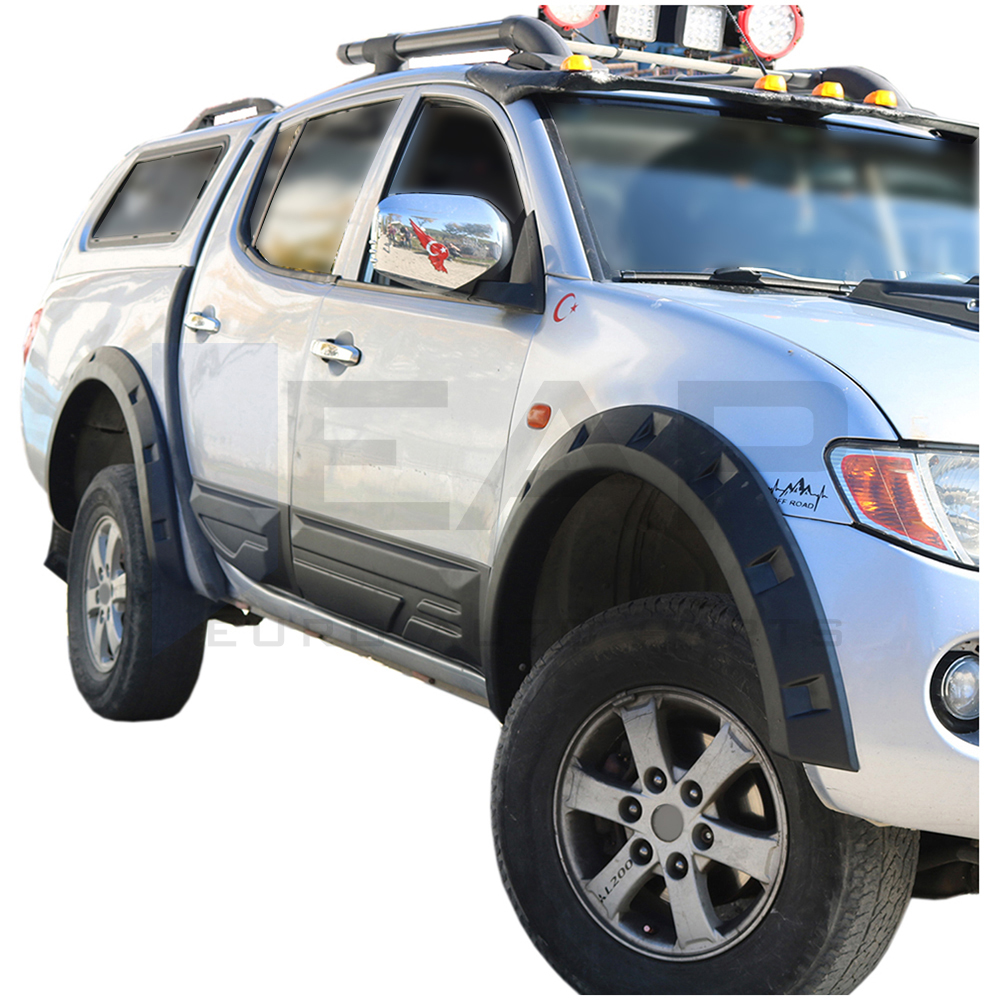 Wheel arch moulding trim cover