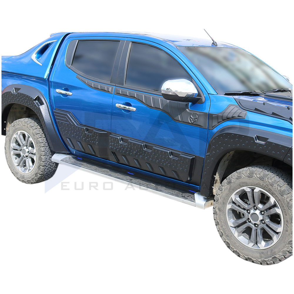 Wheel arch moulding trim cover