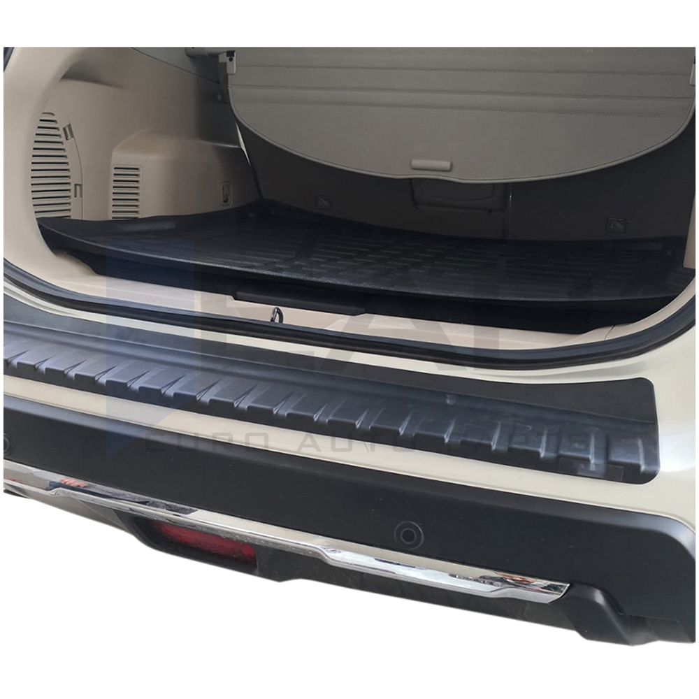 Rear bumper guard (Matte)