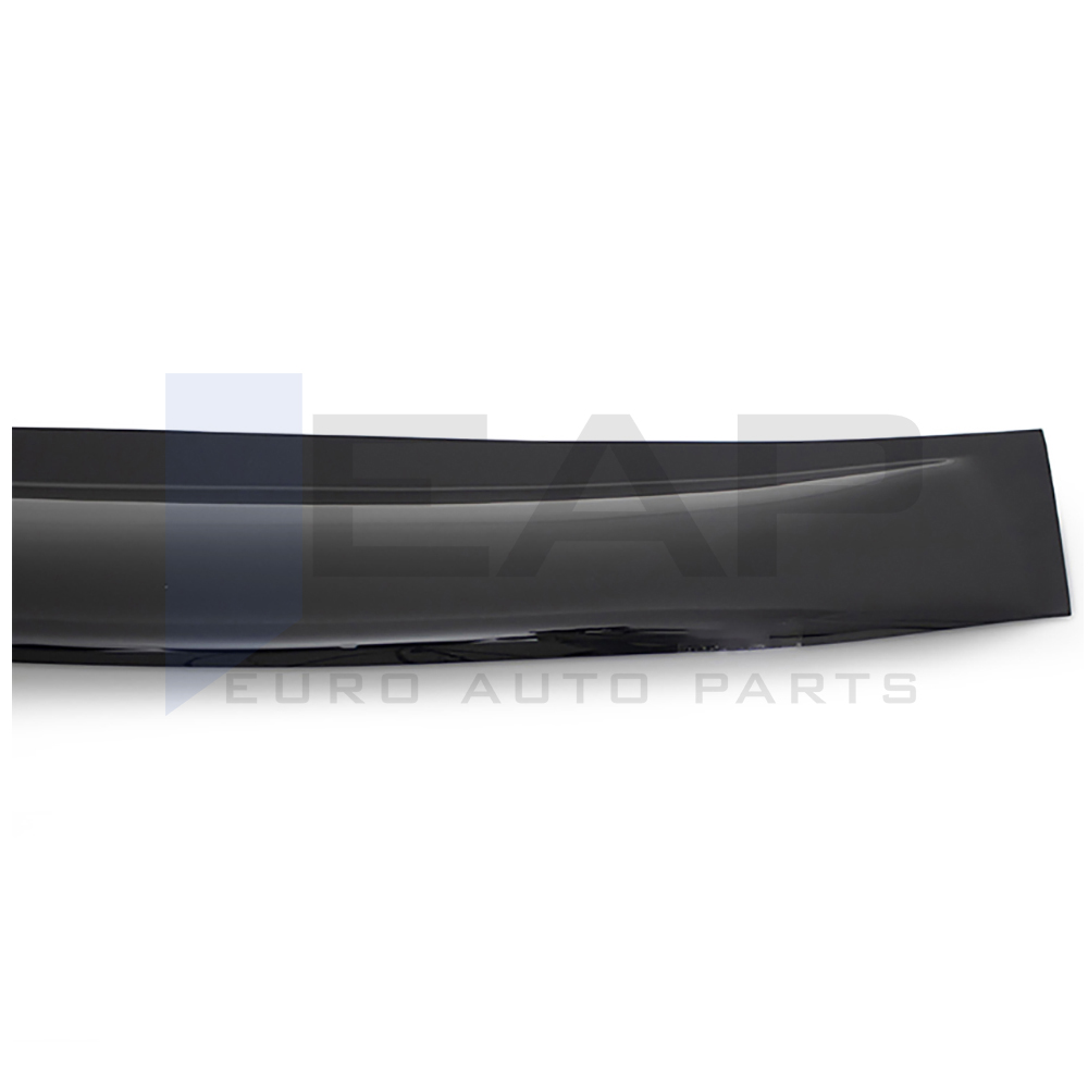 Rear Window Deflector