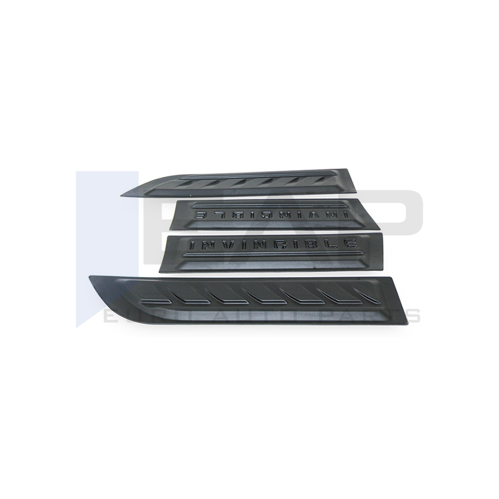 Wheel arch moulding trim cover