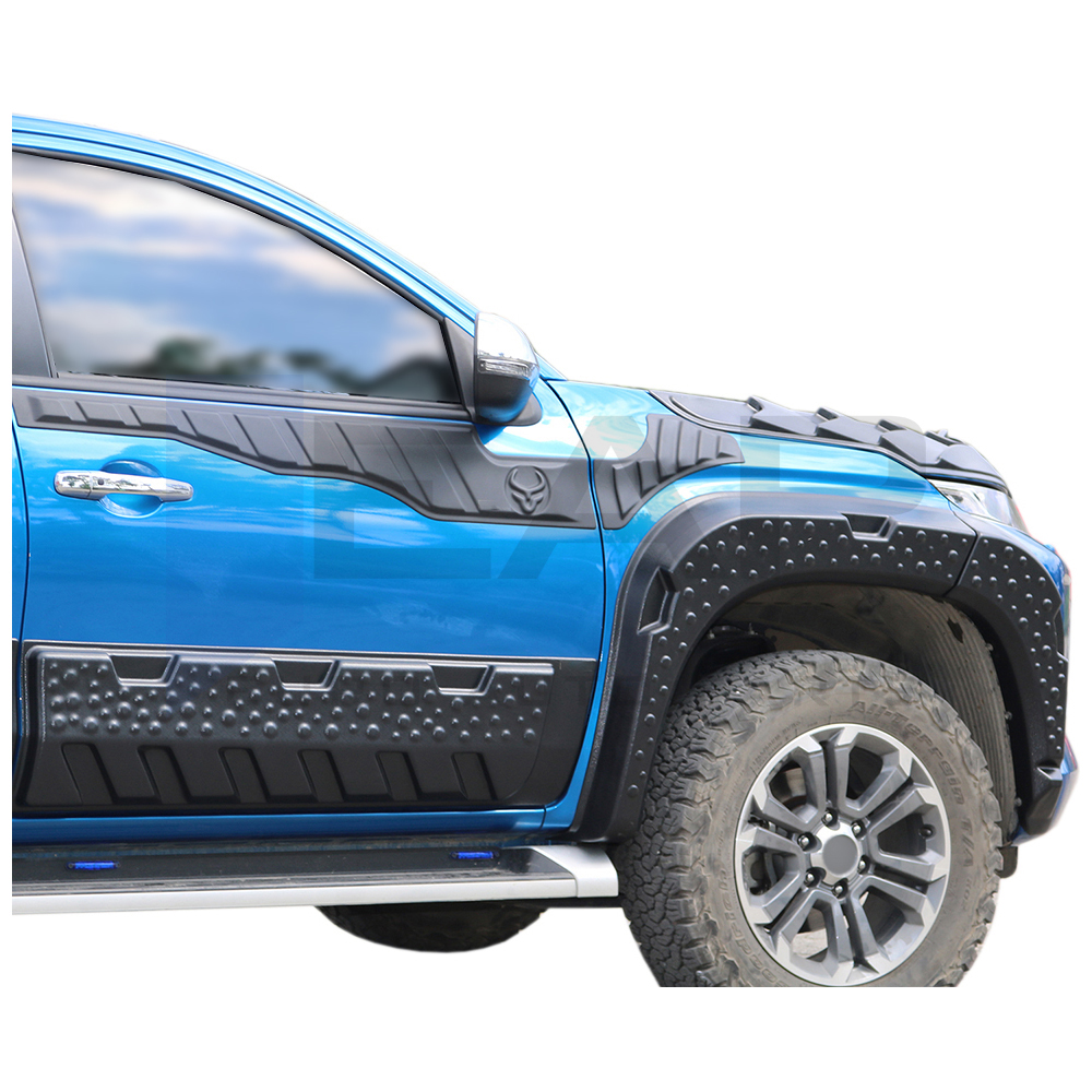Wheel arch moulding trim cover